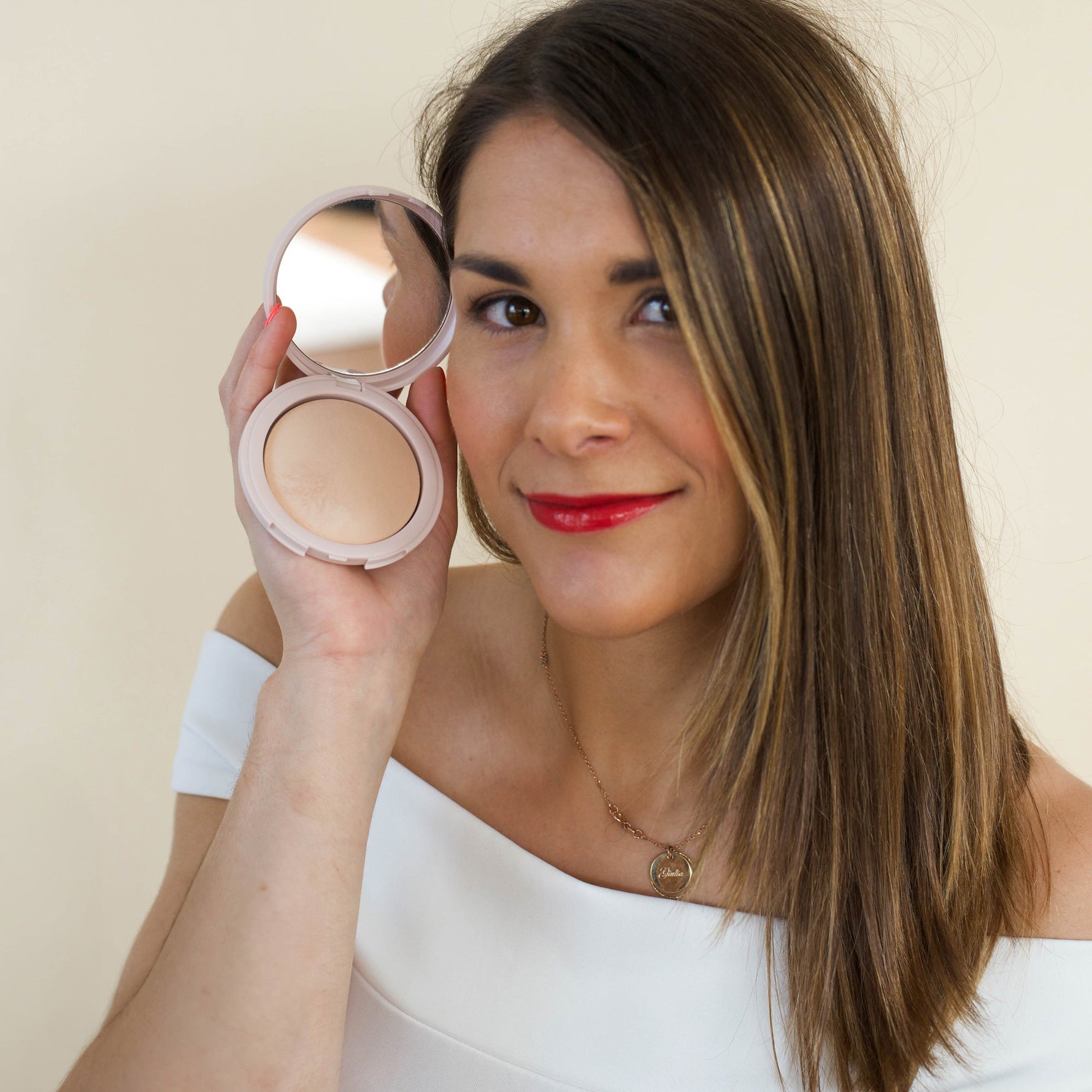 poudre compacte pour le visage