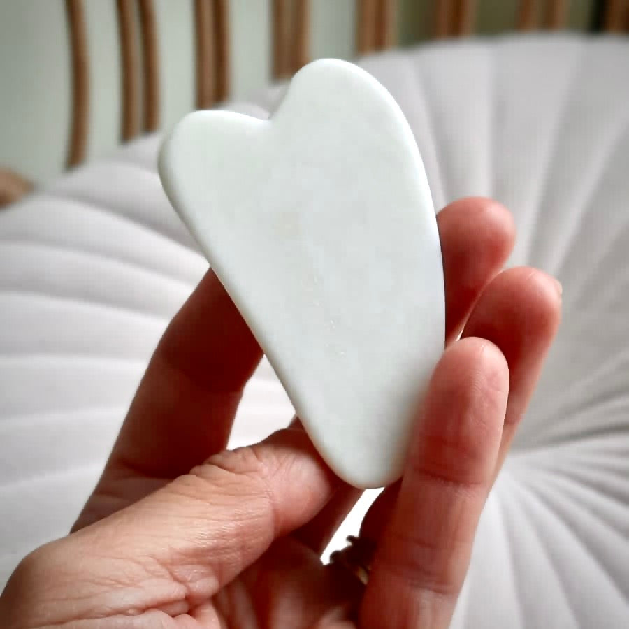 Gua Sha visage en jade blanc
