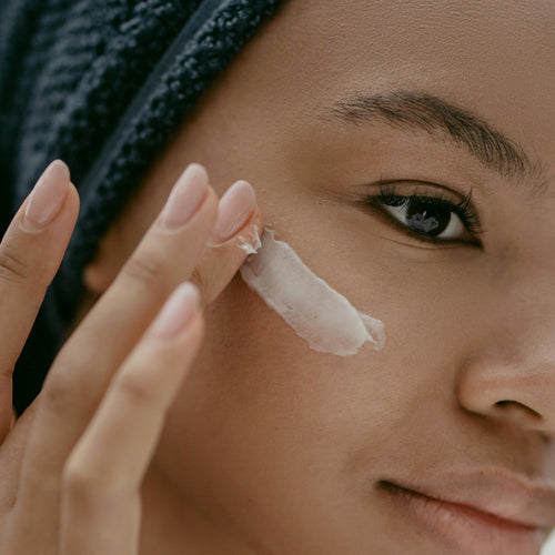 Pollution, UV, stress : découvrez le soin hydratant antioxydant