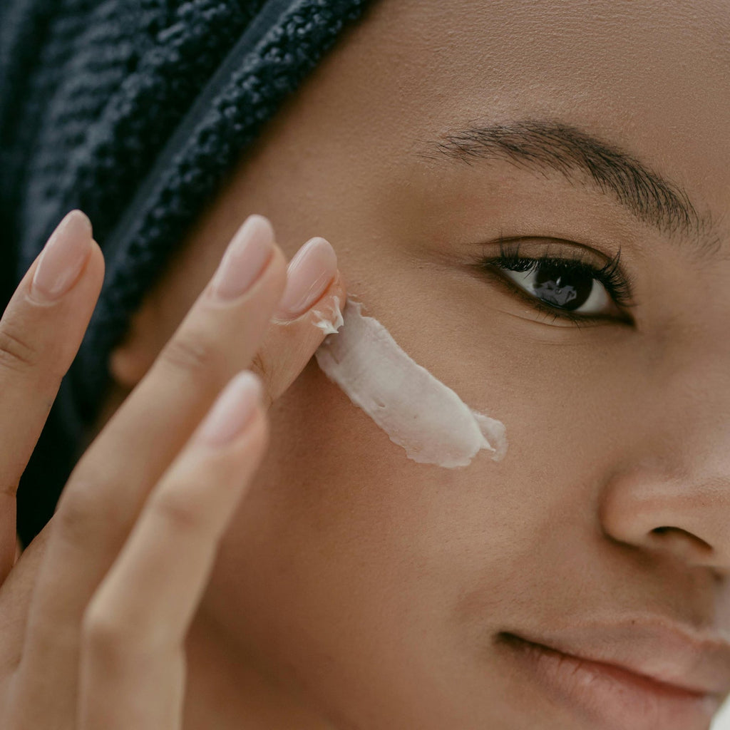 Pollution, UV, stress : découvrez le soin hydratant antioxydant